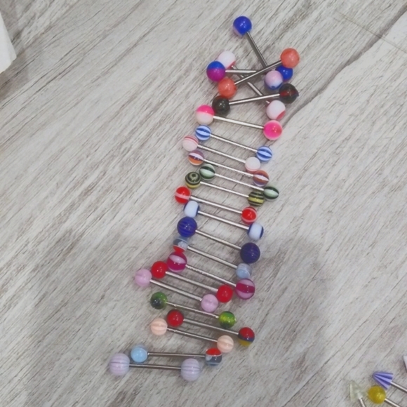 100 pieces of body jewelry - Picture 4 of 6